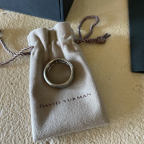 Titanium wedding band - Picture 2 of 9